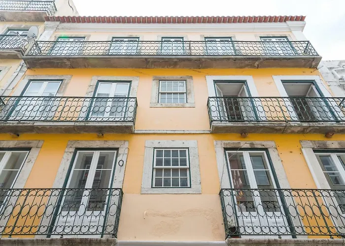 Alfama Spacious And Amazing Apartment, By Timecooler דירה ליסבון